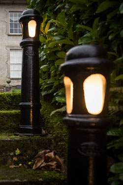 Grande balise de jardin phare vintage Gate Lodge 95cm