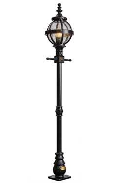 Lampadaire d'extérieur victorien en fonte noire Heritage - Lampadaire d'extérieur by HARTE