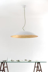 Onda suspension dôme blanc et feuille d'or - Suspension by Hind Rabii
