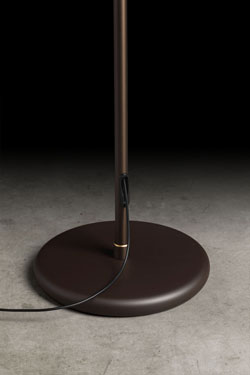 Reading lamp with double articulated arm, satin nickel LED lighting