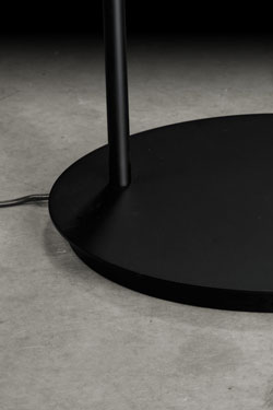 Supernova DW floor lamp double directional light black