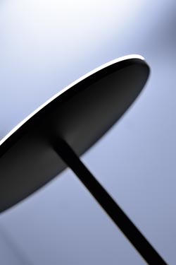 Lampadaire Plano en aluminium satiné
