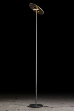 NOVA grand lampadaire Design finition platine - Lampadaire by Holtkötter