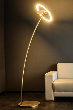 Supernova DW lampadaire double éclairage directionnel doré