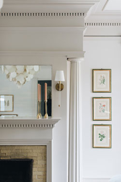 Blixen crystal bedside wall lamp