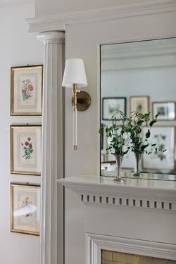 Blixen crystal bedside wall lamp