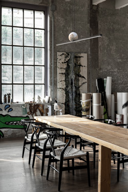 Long black and white marble Regolo bar pendant lamp 120cm