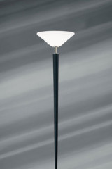 Delage black Art Deco floor lamp and white glass - Floor lamps by Lucien Gau