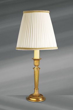 Small Louis XVI gilded bronze lamp, pleated white lampshade decorated with stripes - Table lamps by Lucien Gau