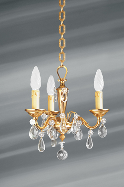 Petit lustre trois lumières de style Louis XVI en bronze massif doré et pampilles - Lustre by Lucien Gau