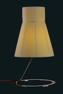 Grande lampe Audrey métal vernis noir et abat-jour soie plissée ivoire