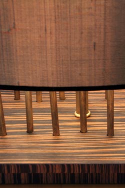 Lampadaire ovale Soho Oval en soie, bronze et palissandre