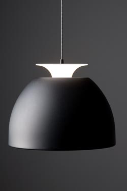 Mini Bossa suspension ronde métal laqué noir mat - Suspension by Lumini