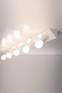 2160's AT5 5-spot light strip  - Spotlights by Luz Difusion