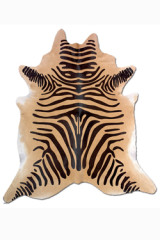 Peau de vache entière motif Zèbre noir et fauve - Tapis en peau by MA Salgueiro