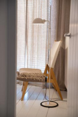 Funiculi adjustable white metal workshop style reading light - Floor lamps by Marset
