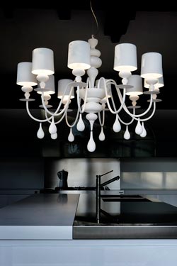 Eva ten lights chandelier in resin and matt white lacquered polyurethane