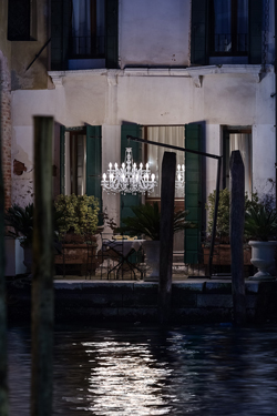 Drylight chandelier IP65 18 lights white LED lighting