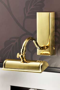 Flared polished gold-plated LED picture light with grooved classical decoration - Picture lighting by Masiero