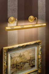 Large matt gold-plated cylindrical picture light - Picture lighting by Masiero
