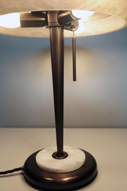 Benny lampe de table Art-Déco avec abat-jour en albâtre