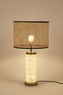 Lampe de table en albâtre et cannage de paille Hortensia
