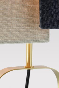 Lampe de table en marbre noir et laiton satiné Marquinia 