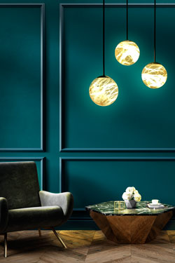 Moon round pendant lamp in alabaster