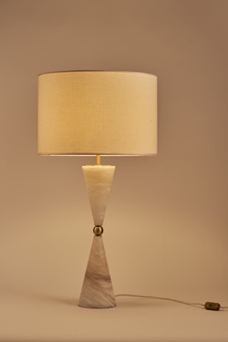 Hourglass table lamp in alabaster and brass Silhouette