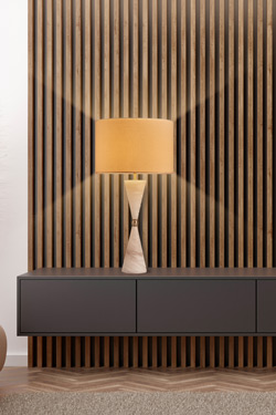 Hourglass table lamp in alabaster and brass Silhouette