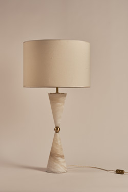 Hourglass table lamp in alabaster and brass Silhouette