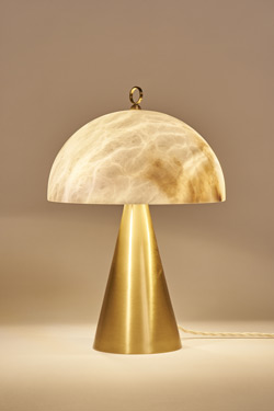 Mushroom table lamp in alabaster and satin-finish brass Funghetto - Table lamps by Matlight