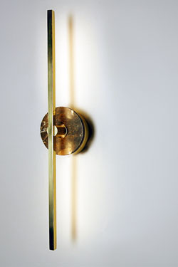 Essential golden and black marble wall lamp 