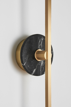 Essential golden and black marble wall lamp 