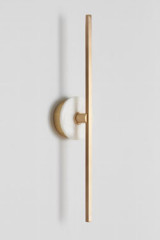 Minimalist wall lamp in brass and white marble - Wall lights by Matlight