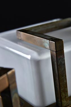 Ice cubic wall lamp in natural brass