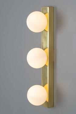 Noelani applique de salle de bain en laiton et 3 lumières - Salle de bains by Mullan