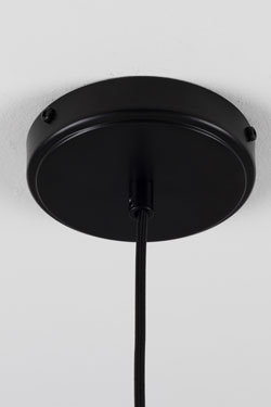 Pendant in grooved white ceramic and black metal Pyrus