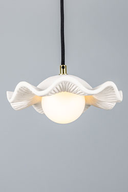 Rivale wavy and grooved ceramic pendant lamp - Pendants by Mullan