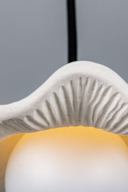 Suspension en céramique ondulée et rainurée Rivale