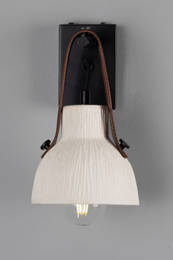 White grooved ceramic wall lamp Nagi
