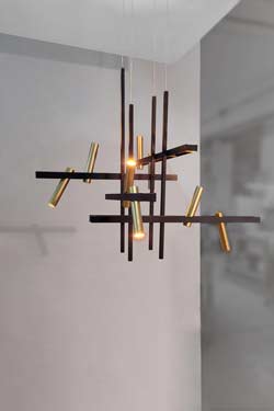Akrobat black and gold pendant light