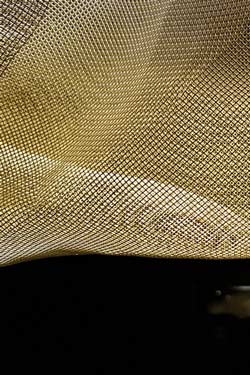 Large Aura pendant light in gold-plated steel mesh