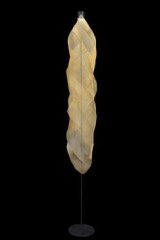 Contemporary floor lamp with a metallic shade Aura - Floor lamps by Myo