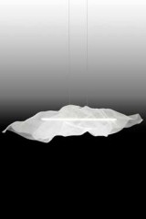 Suspension à éclairage LED et voile acier blanc Aura - Lustre by Myo