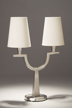 Lampe de table en bronze nickel satiné 2 lumières Perceval - Lampe de table by Objet insolite