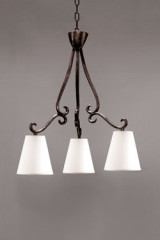 Lustre 3 branches Volutes patiné noir - Lustre by Objet insolite