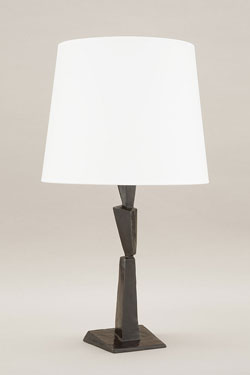 Cubist table lamp in patined solid bronze - Table lamps by Objet insolite