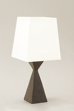 Pablito small hourglass table lamp in black patinated bronze - Table lamps by Objet insolite