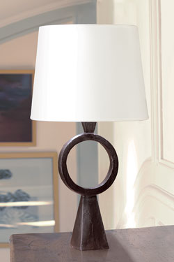 Patinated black solid bronze ring table lamp Max - Table lamps by Objet insolite